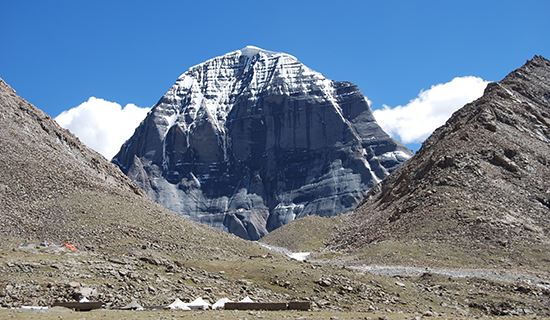 Voyage en Voiture du Tibet à Xinjiang avec Everest et Trekking Autour de Kailash
