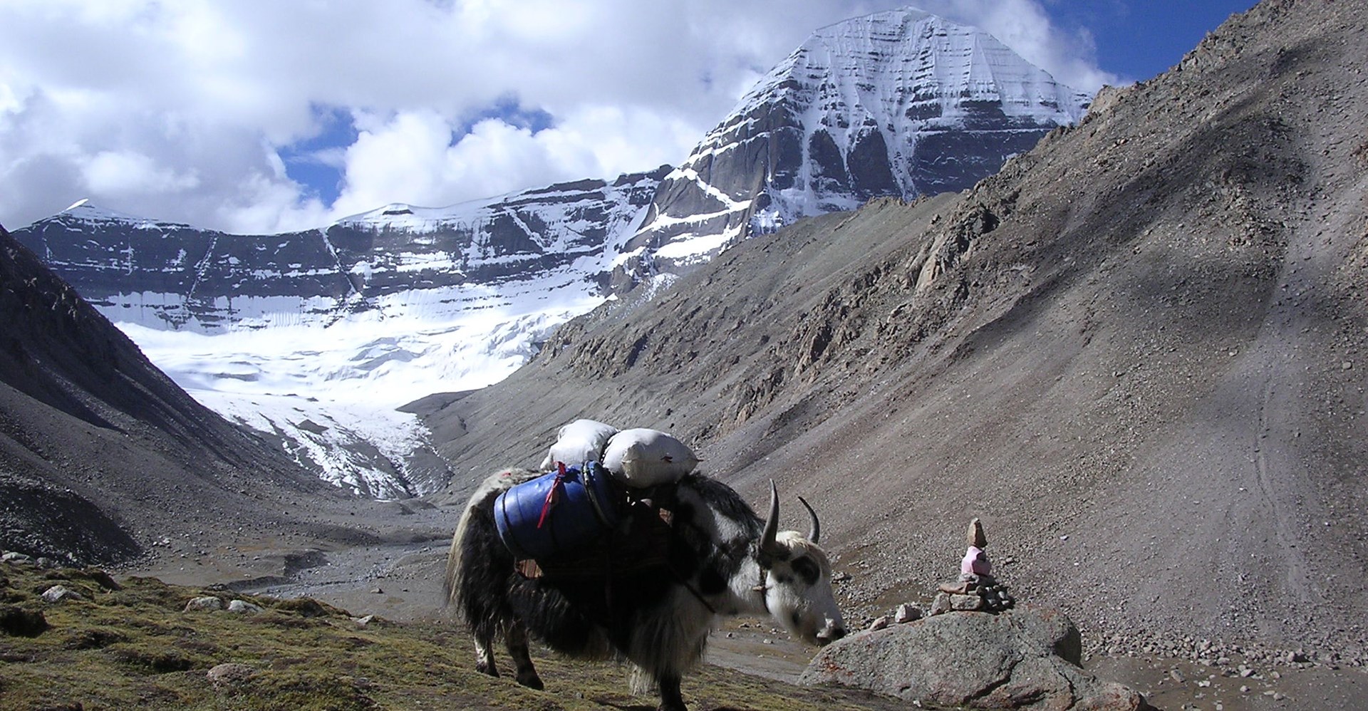 Voyage en Voiture du Tibet au Népal avec Trekking Autour de Kailash