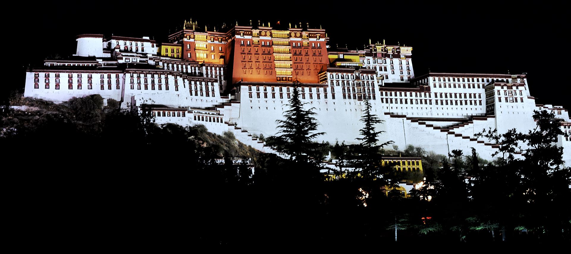 Voyage Classique au Tibet avec le Train de Lhassa à Lanzhou